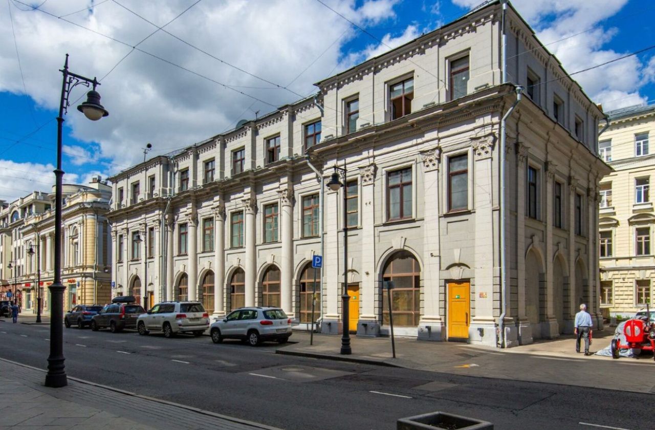 фасад дома, здание по адресу г Москва, ул Мясницкая, д 13 стр 2 